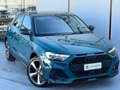 Audi A1 CITYCARVER 30 1.0 TFSI 116 cv S-tronic S-Line ITALIANA Verde usata Pomigliano d'Arco