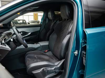 Peugeot 3008 3008 1.2 hybrid GT 145cv e-dcs6 Blu/Azzurro usata Seveso