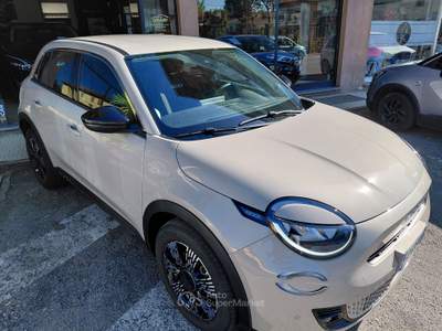 Fiat 600 600 1.2 Hybrid 145cv Automatic Pop Beige usata Fagnano Olona