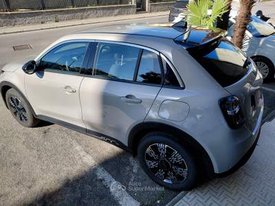 Fiat 600 600 1.2 Hybrid 145cv Automatic Pop Beige usata Fagnano Olona