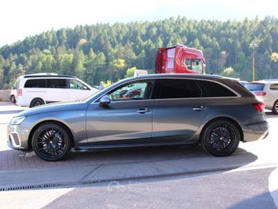Audi A4 Avant 40TFSI S-line-LED-19" Grigio usata Denno