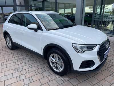 Audi Q3 45 1.4 TFSIe Business S-Tronic Bianco usata Sarego