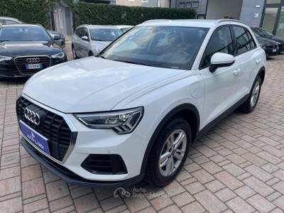 Audi Q3 45 1.4 TFSIe Business S-Tronic Bianco usata Sarego