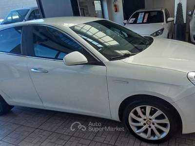 Alfa Romeo Giulietta 2.0 JTD 140 CV Distinctive Bianco usata Torino