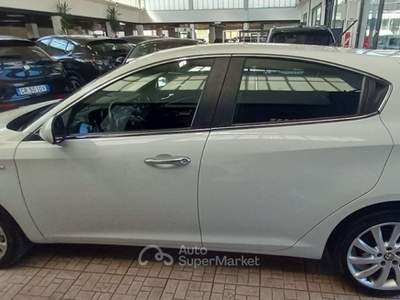 Alfa Romeo Giulietta 2.0 JTD 140 CV Distinctive Bianco usata Torino