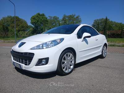 Peugeot 207 neopatentati Bianco usata Massa