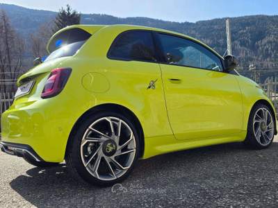 Abarth 500 500e 47 kWh Scorpionissima - Tetto panorama/18" Verde usata Vandoies