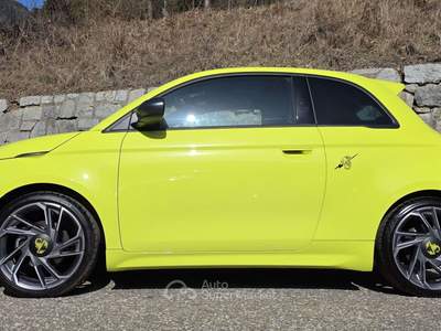 Abarth 500 500e 47 kWh Scorpionissima - Tetto panorama/18" Verde usata Vandoies