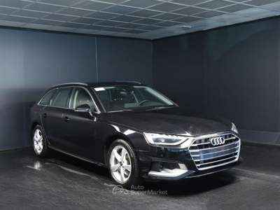 Audi A4 Avant 30 TDI 136CV S tronic Business Advanced Nero usata Arsiè