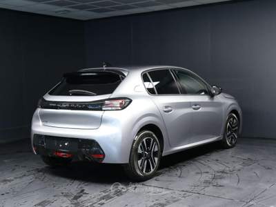 Peugeot 208 PureTech 100CV Stop&Start 5 porte Allure PROMO Argento usata Arsiè