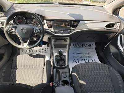 Opel Astra 1.6 CDTi Sports Tourer Business Nero usata Taranto