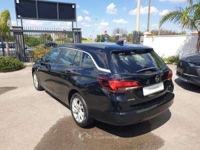 Opel Astra 1.6 CDTi Sports Tourer Business Nero usata Taranto