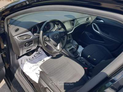 Opel Astra 1.6 CDTi Sports Tourer Business Nero usata Taranto