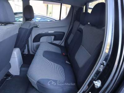 Mitsubishi L200 L200 DoCab 2.5 Did 167CV solo per comercianti Nero usata Varna