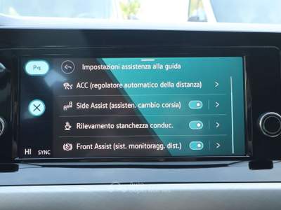 Volkswagen Golf Volkswagen GOLF 2.0 TDI DSG ACC DIGITAL LED Nero usata Varna