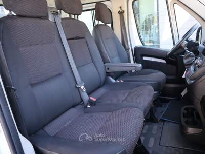 Fiat Ducato Opel Movano DoCab CASSONE Fisso 35 2.2 140CV L4 GANCIO Bianco usata Varna