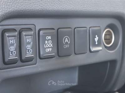 Mitsubishi L200 150cv Bianco usata Varna