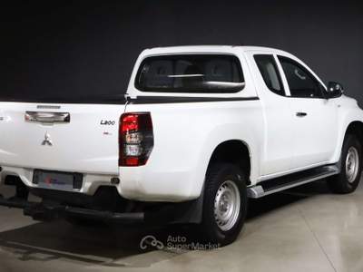 Mitsubishi L200 150cv Bianco usata Varna