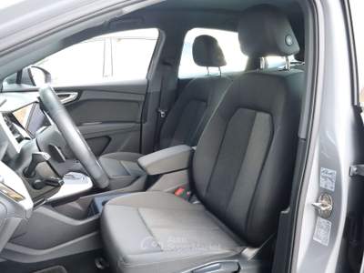 Audi Q4 Q4 E Tron 45 SPORTBACK ACC LED CAMERA 19" Grigio usata Varna
