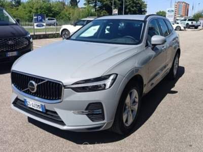 Volvo XC60 B4 (d) AWD automatico Ultimate Dark Grigio usata Imola
