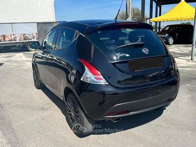 Lancia Ypsilon 5 porte S&amp;S Silver Nero usata Carmagnola