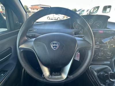 Lancia Ypsilon 5 porte S&amp;S Silver Nero usata Carmagnola