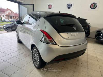 Lancia Ypsilon 0.9 TwinAir 85 CV 5 porte S&S Platinum Grigio usata Poirino