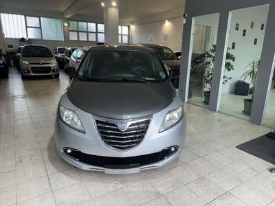 Lancia Ypsilon 0.9 TwinAir 85 CV 5 porte S&S Platinum Grigio usata Poirino