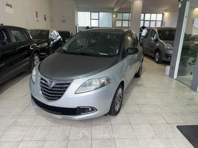 Lancia Ypsilon 0.9 TwinAir 85 CV 5 porte S&S Platinum Grigio usata Poirino