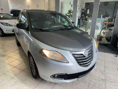 Lancia Ypsilon 0.9 TwinAir 85 CV 5 porte S&S Platinum Grigio usata Poirino