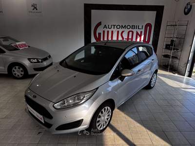 Ford Fiesta 5p 1.0 Plus 80cv E6 Argento usata Poirino