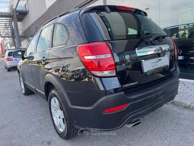 Chevrolet Captiva 2.2 VCDi 163CV 7 POSTI 2WD LT Nero usata Santa Maria di Sala
