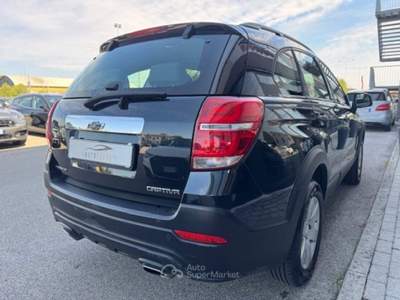 Chevrolet Captiva 2.2 VCDi 163CV 7 POSTI 2WD LT Nero usata Santa Maria di Sala