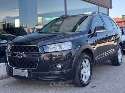 Chevrolet Captiva 2.2 VCDi 163CV 7 POSTI 2WD LT Nero usata Santa Maria di Sala