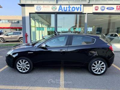 Alfa Romeo Giulietta 1.6 JTDm 120 CV Super ***OK NEOPATENTATI*** Nero usata Iseo