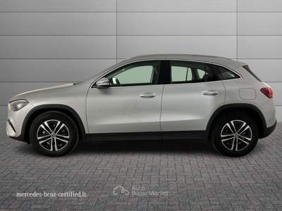 Mercedes-Benz GLA 180 D Advanced 8G-DCT Argento usata Brescia