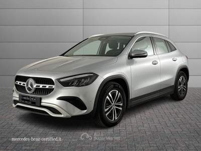 Mercedes-Benz GLA 180 D Advanced 8G-DCT Argento usata Brescia