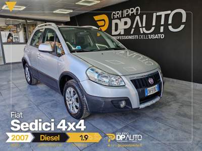 Fiat Sedici 1.9 mjt Dynamic 4x4 120cv Argento usata Marano di Napoli