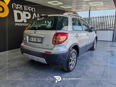 Fiat Sedici 1.9 mjt Dynamic 4x4 120cv Argento usata Marano di Napoli