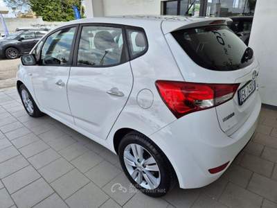 Hyundai ix20 1.4 CRDI 77 CV Comfort Bianco usata Francavilla Fontana