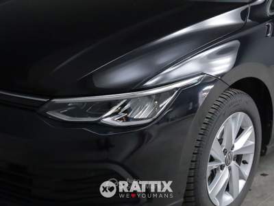 Volkswagen Golf golf 1.0 etsi evo life 110cv dsg Nero usata Barzago