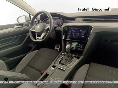 Volkswagen Passat alltrack 2.0 tdi 4motion 200cv dsg Nero usata Vigevano
