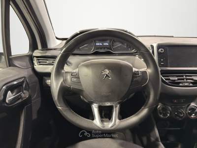 Peugeot 208  5p 1.2 puretech active s&s 82cv neopatentati Bianco usata Firenze