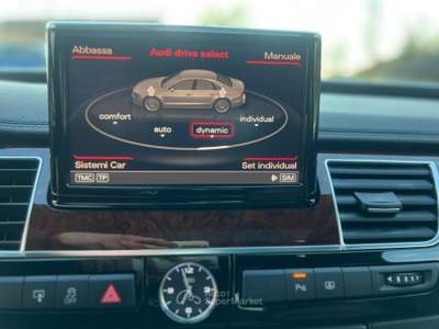Audi A8 “L’ammiraglia che ridefinisce l’eleganza” Nero usata Palomonte