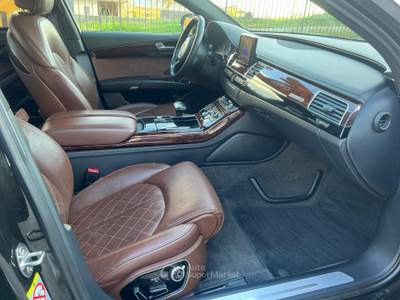 Audi A8 “L’ammiraglia che ridefinisce l’eleganza” Nero usata Palomonte