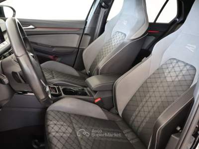 Volkswagen Golf 2.0 tdi R-Line 150cv dsg Nero usata Ceglie Messapica