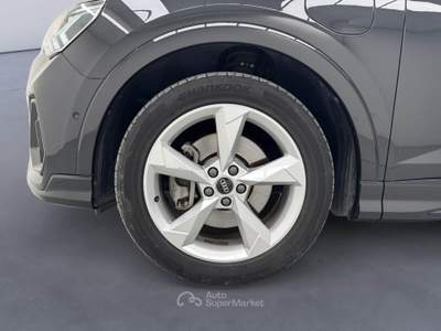 Audi Q3 Q3 Spb 45 Tfsi E S Tronic Identity Black Nero usata Cassola
