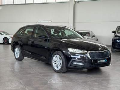 Skoda Octavia 2.0 tdi evo Executive 150cv dsg Nero usata Verona