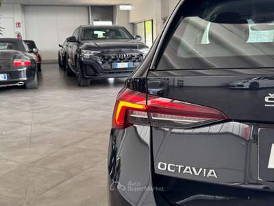 Skoda Octavia 2.0 tdi evo Executive 150cv dsg Nero usata Verona