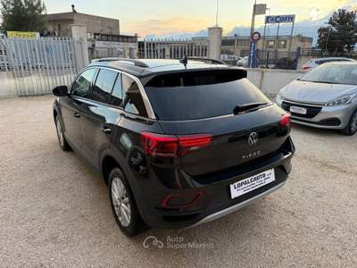 Volkswagen T-Roc 2.0 TDI SCR 150 CV DSG Life Nero usata Francavilla Fontana